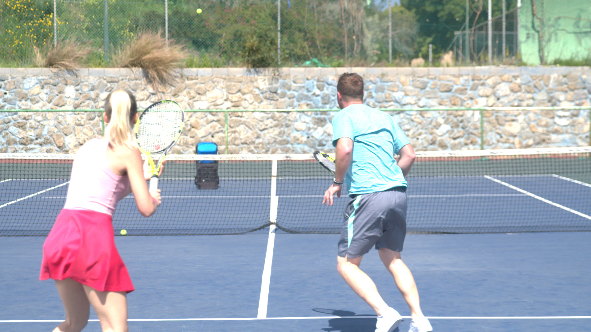 Slinger, World’s First Portable Tennis Ball LauncherinaBag, Launches